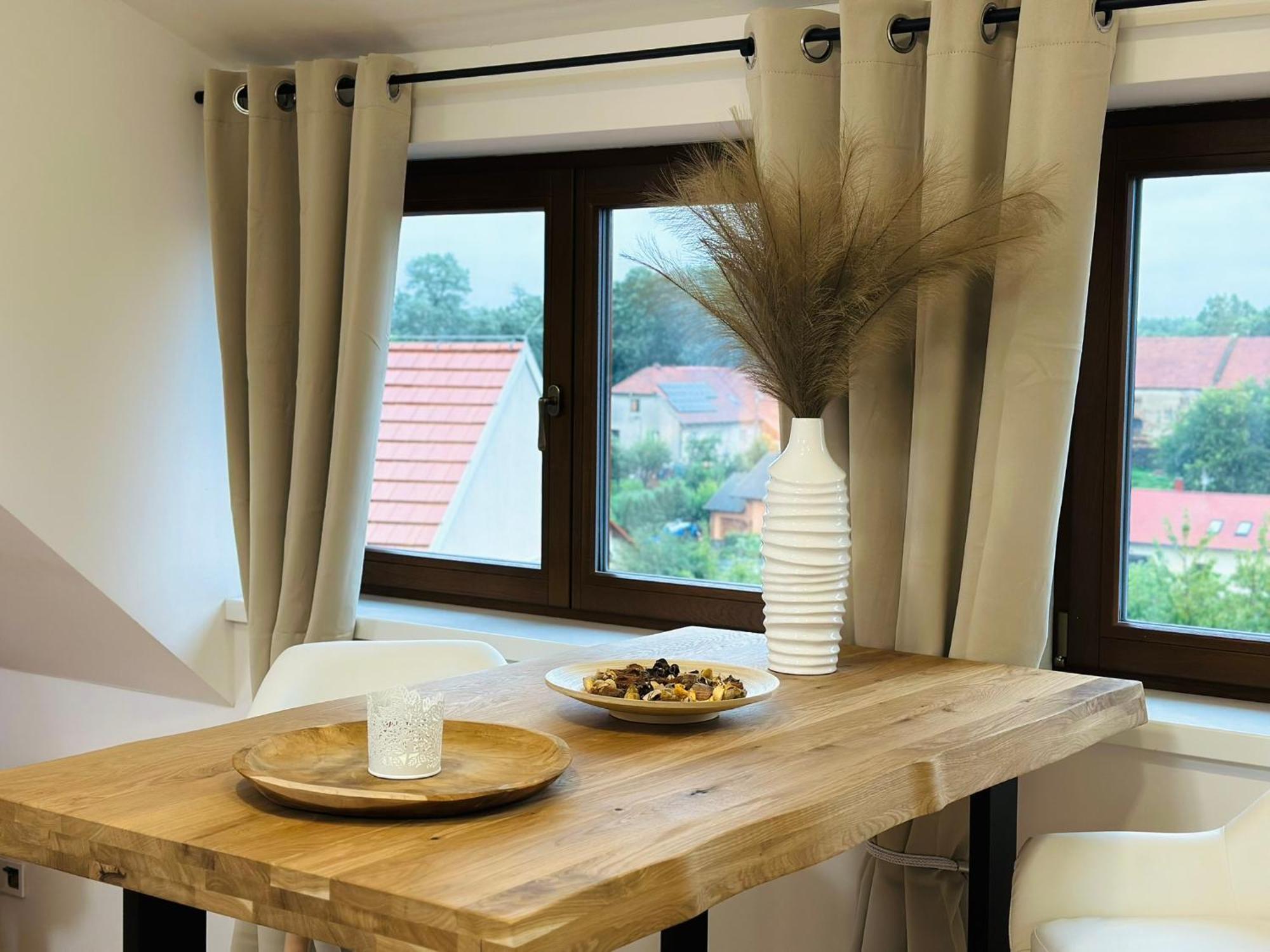 Studio Kralovice Apartment Prag Exteriör bild